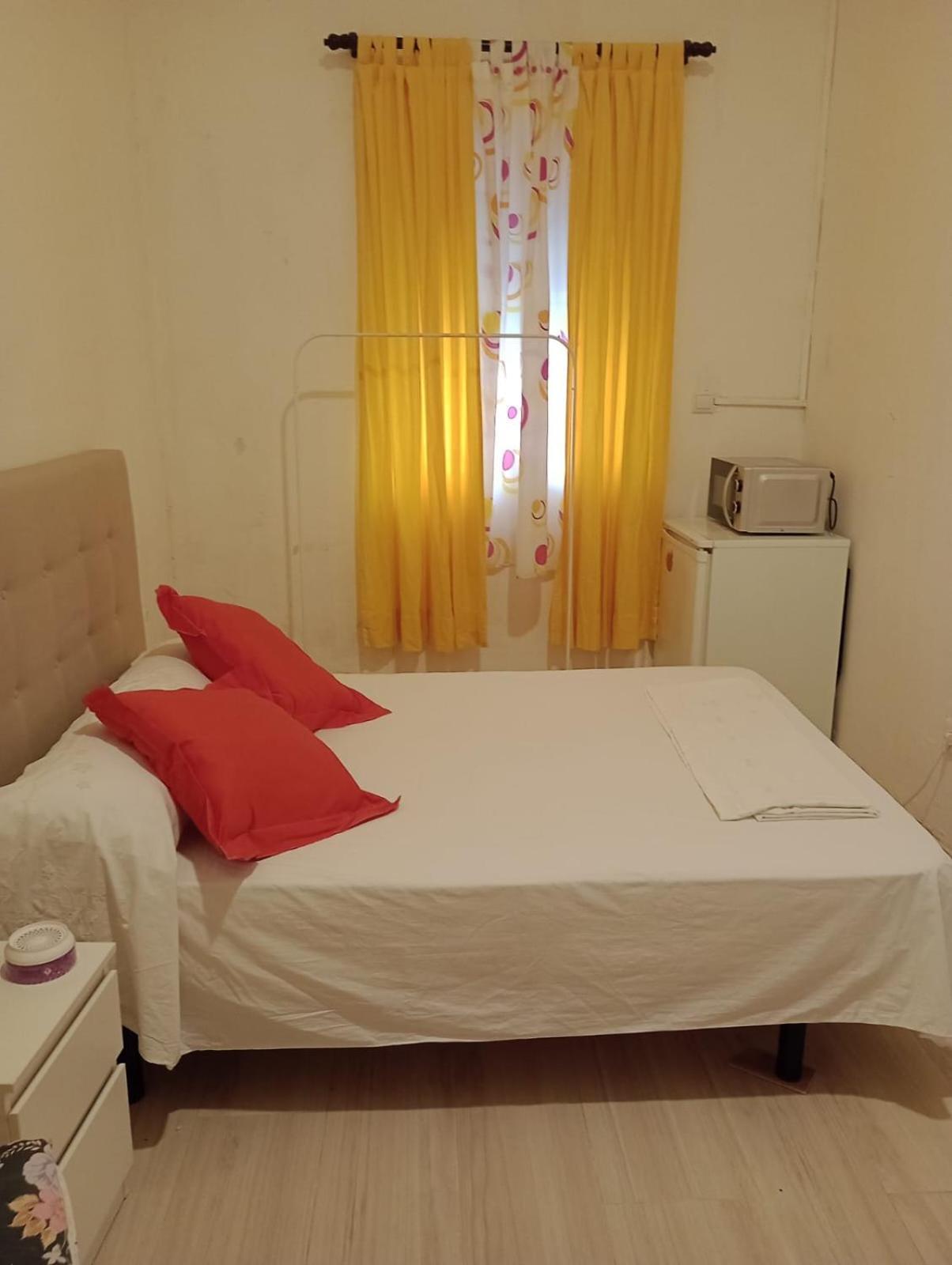 Aurora Room With Private Bathroom Аликанте Экстерьер фото